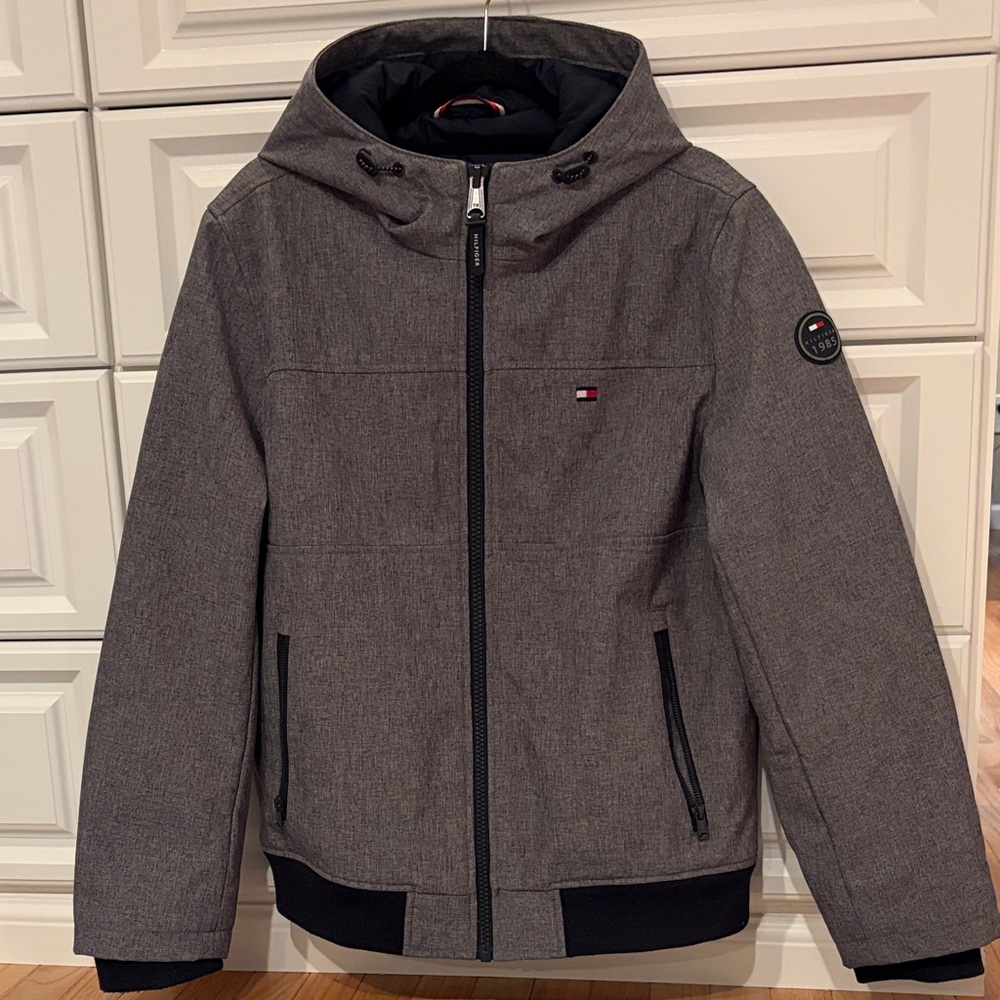 Tommy Hilfiger Men's Charcoal Hooded Puffer Jacket and never worn Hat
